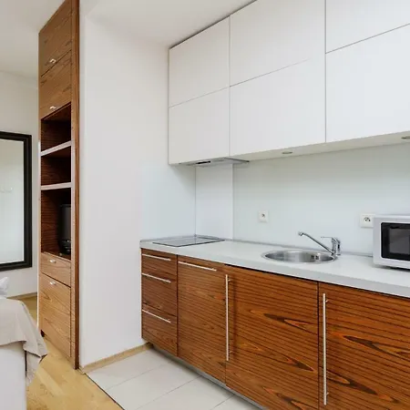 Dom & House - Dabrowskiego Apartment *